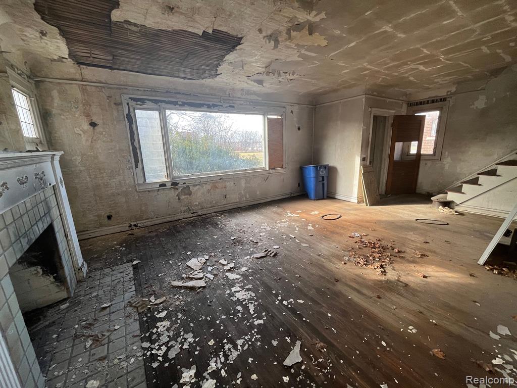 9400 WILDEMERE Street, Detroit, MI 48206 — Photo 5
