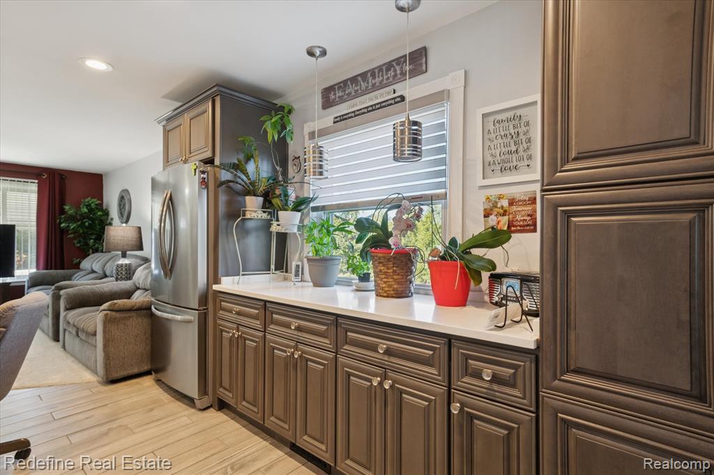 50340 Helfer Boulevard, Wixom, MI 48393 — Photo 5