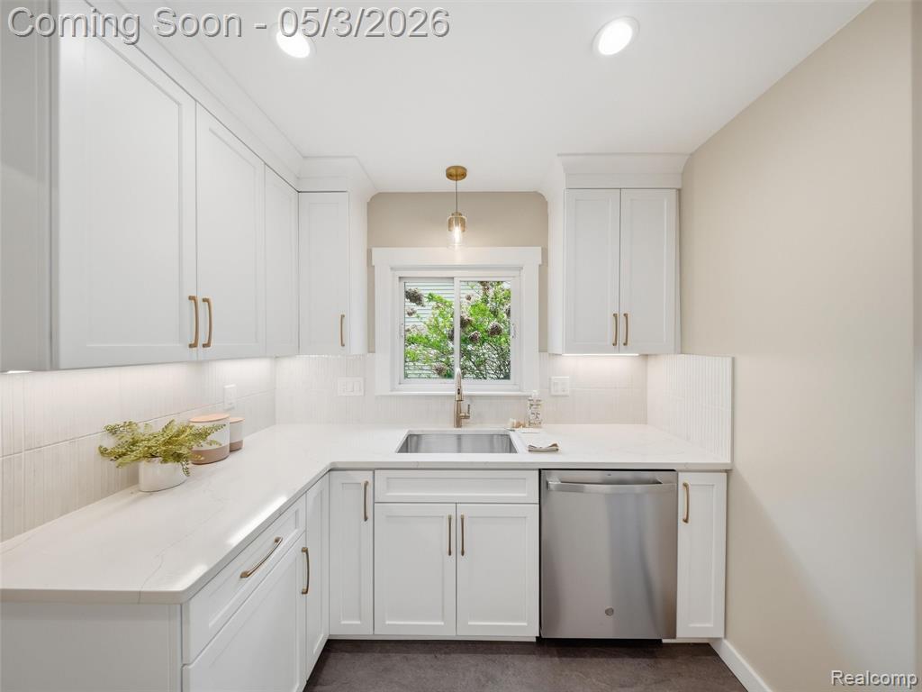 39 Woodward Heights Boulevard, Pleasant Ridge, MI — Photo 8