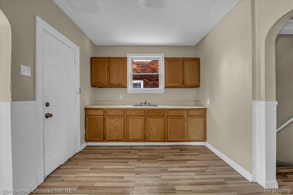 17600 Santa Barbara Drive, Detroit, MI 48221 — Photo 10