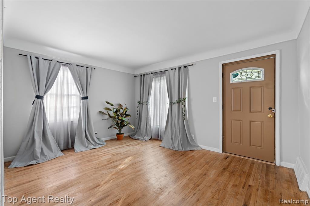 19780 Oakfield Street, Detroit, MI 48235 — Photo 5