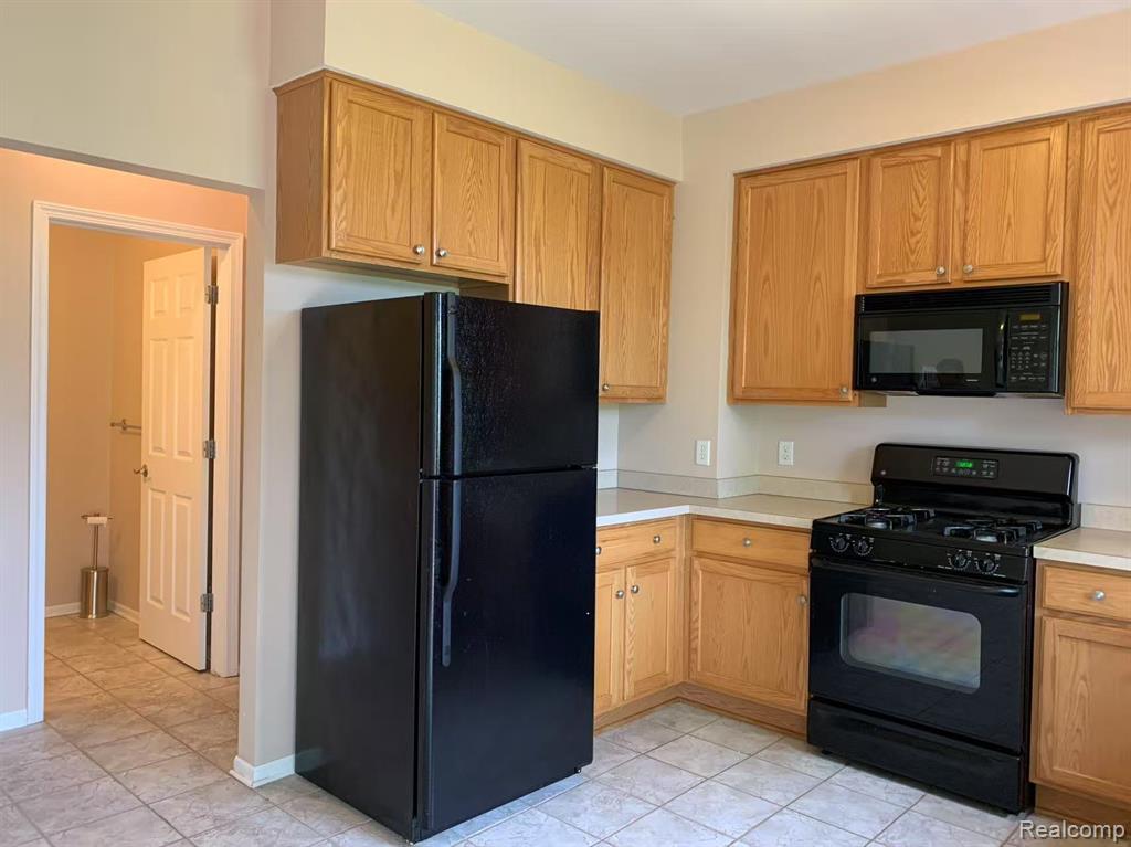 41540 Oconnor Lane, Novi, MI — Photo 5
