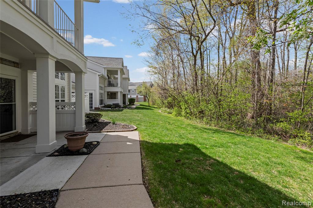 25899 Maritime Circle N, Harrison Township, MI — Photo 22