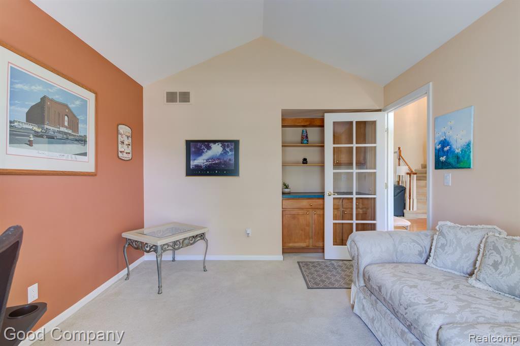 51250 W HILLS Drive, Plymouth, MI 48170 — Photo 14