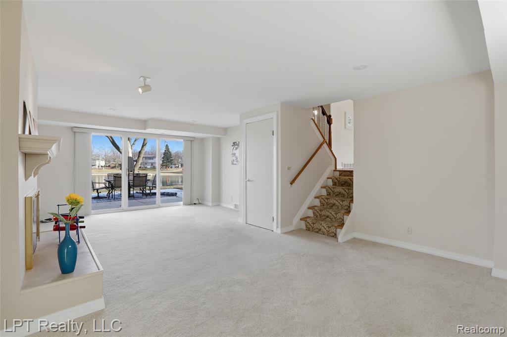 6378 Emerald Lake Drive, Troy, MI 48085 — Photo 30