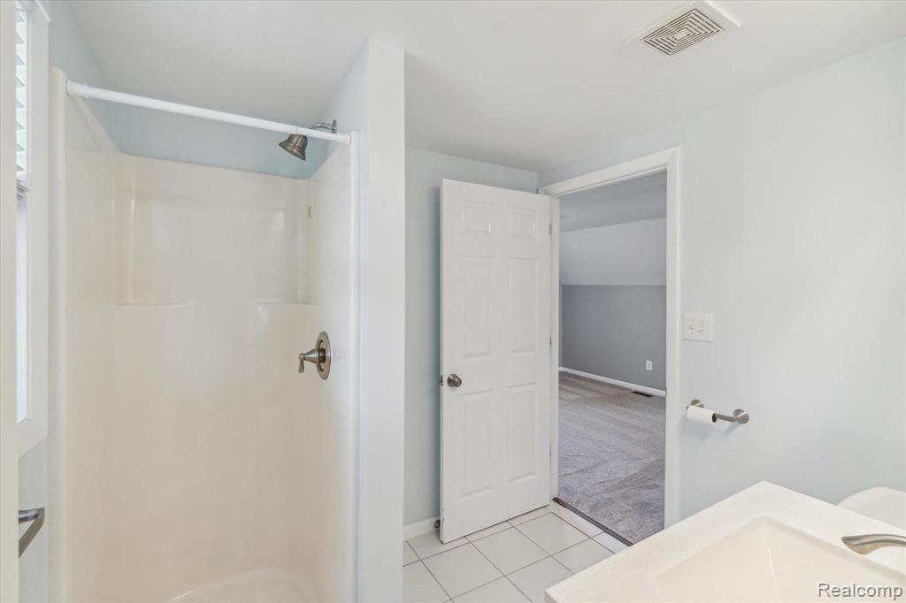 4235 RED ARROW Road, Flint, MI 48507 — Photo 19