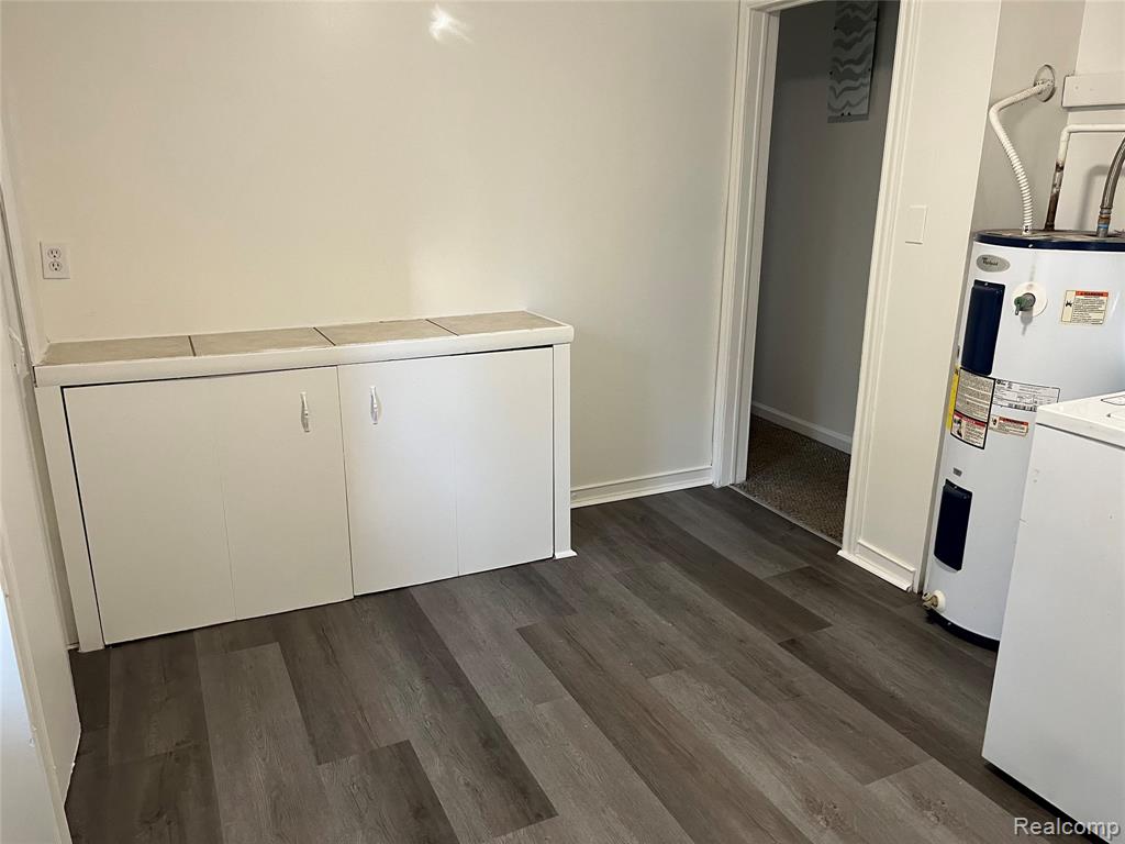 5868 N Linville Street, Westland, MI — Photo 10