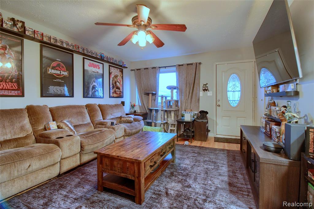 5739 Harrison Street, Garden City, MI — Photo 5
