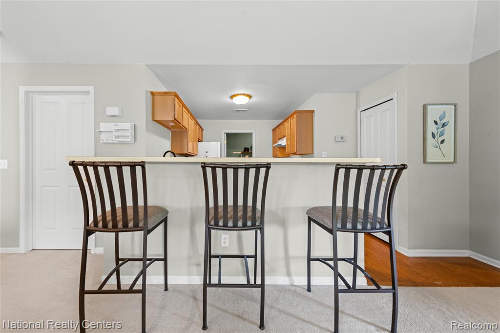 4048 Berkeley Avenue, Canton, MI 48188 — Photo 9