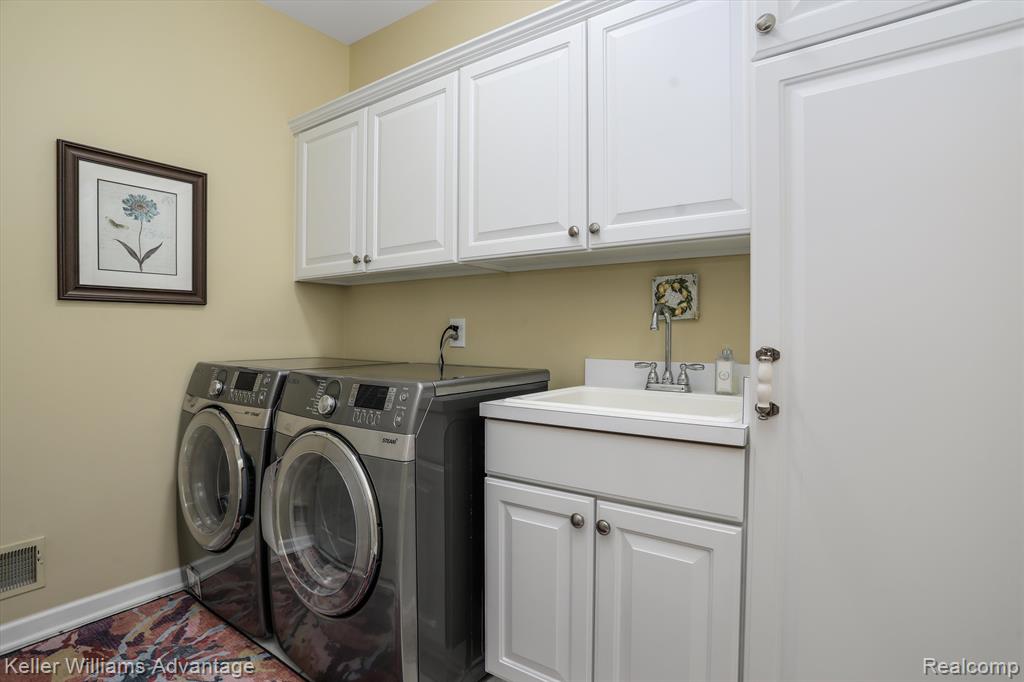 5164 Mesa Drive, Shelby Twp, MI 48316 — Photo 18