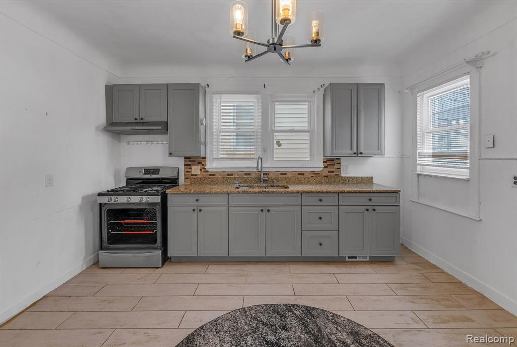 5439 Hartwell Street, Dearborn, MI 48126 — Photo 9