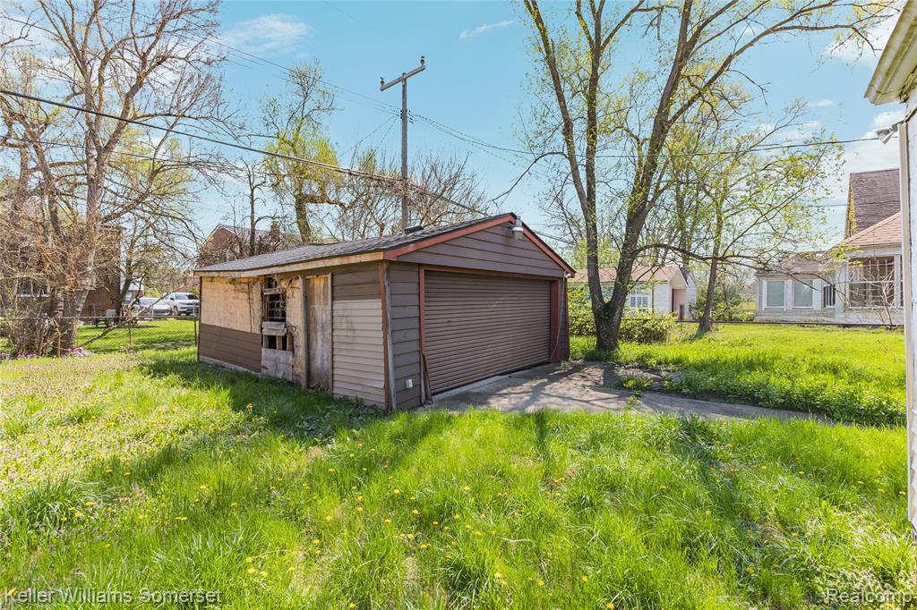 18642 Tracey Street, Detroit, MI 48235 — Photo 23
