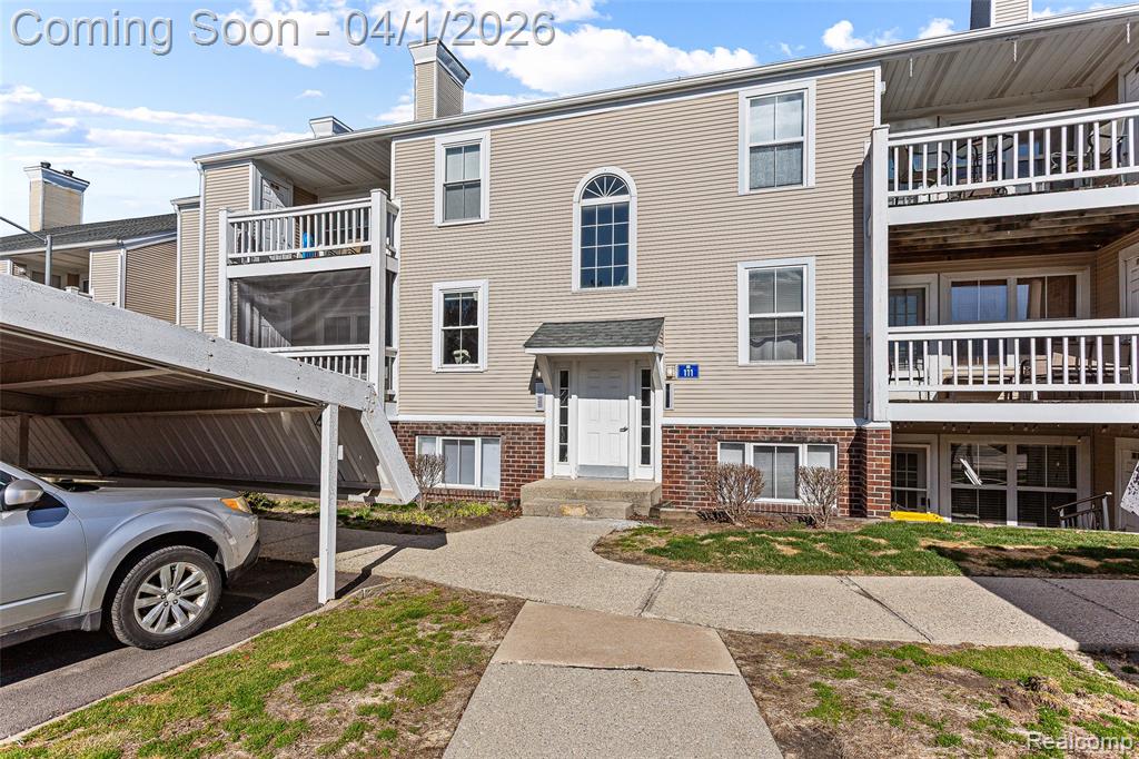 111 Fieldcrest Street, 201, Ann Arbor, MI 48103 — front exterior