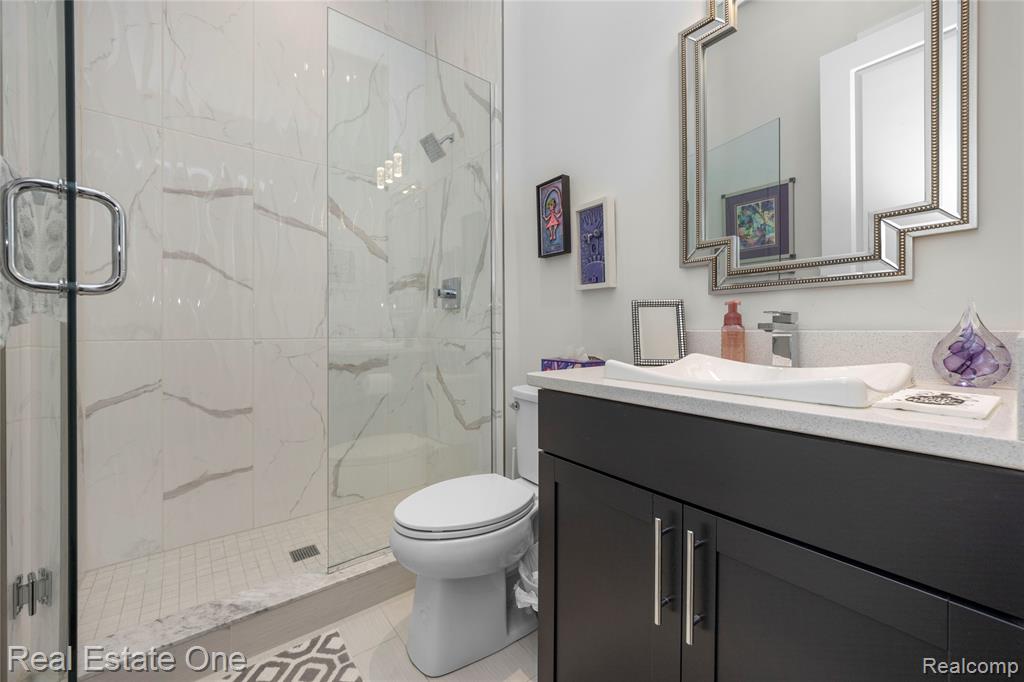 7656 Dunlap Court, West Bloomfield, MI — Photo 22
