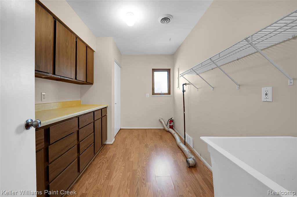 809 Corners Court, 23, Lake Orion, MI 48362 — Photo 18