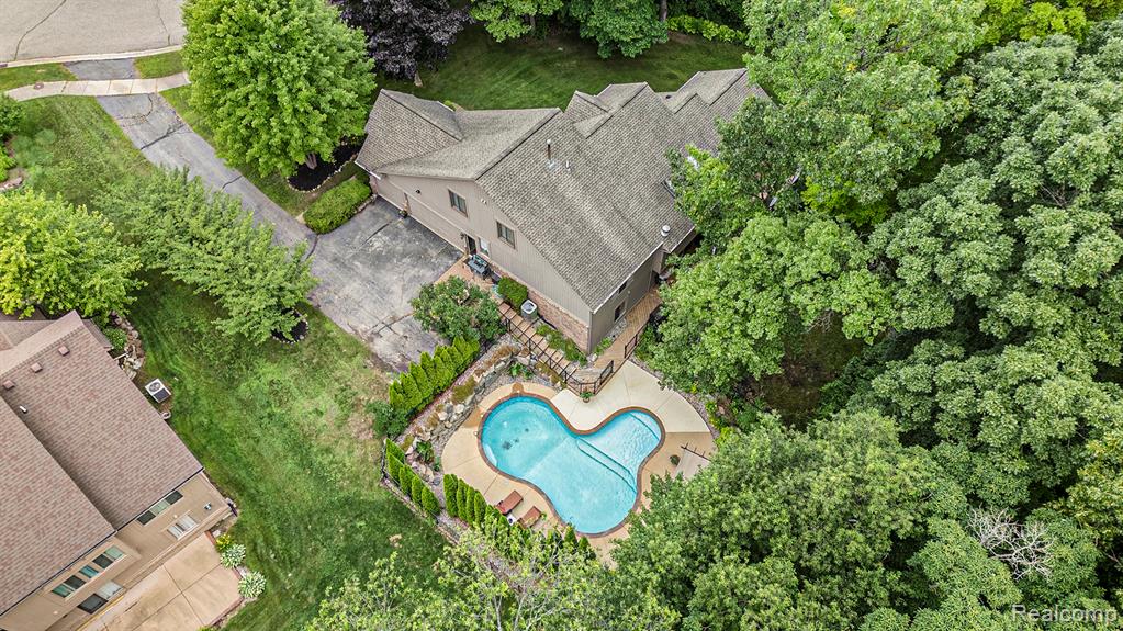 9780 Oak Valley Drive, Clarkston, MI 48348 — Photo 39