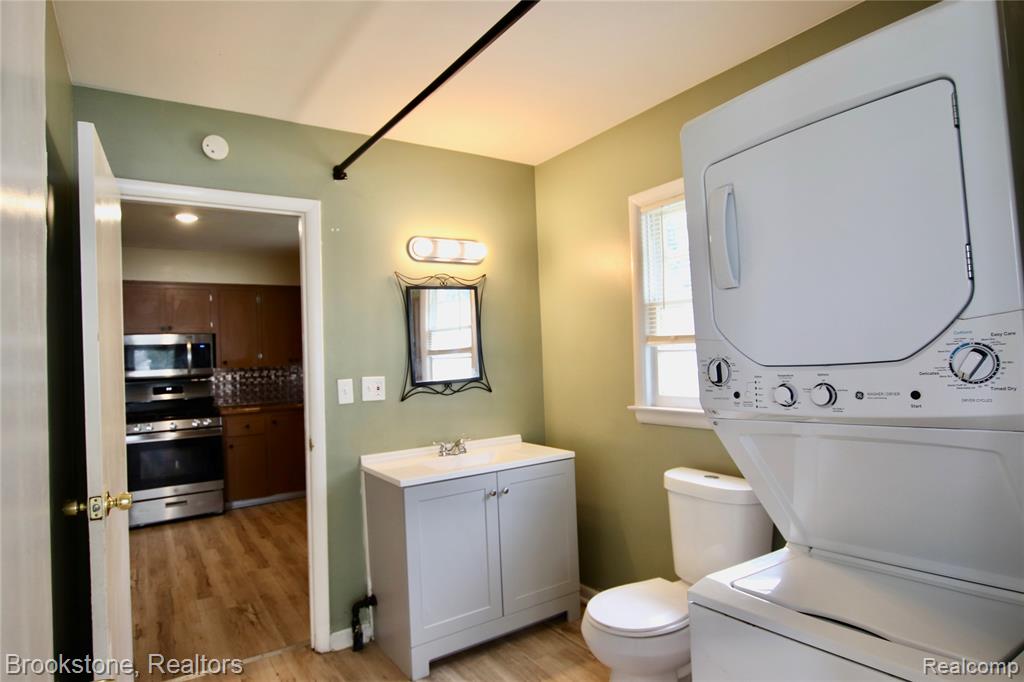 621 Forest Drive, Fenton, MI 48430 — Photo 10
