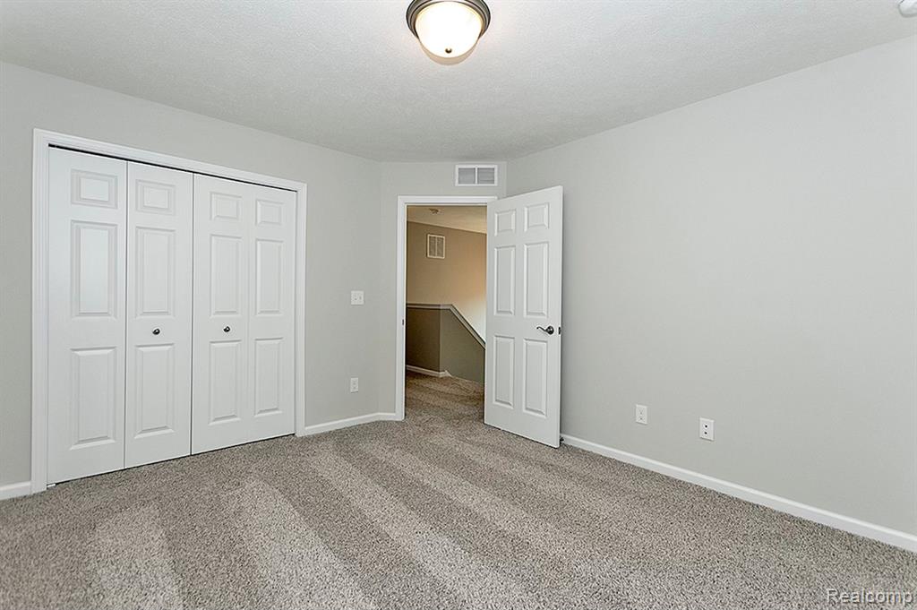 570 W Wildwood Drive, Owosso, MI 48867 — Photo 17