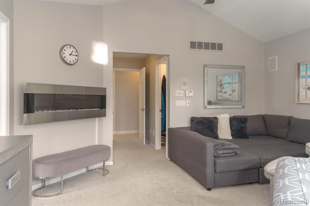 4425 ISLAND VIEW Drive, Waterford, MI 48328 — Photo 30