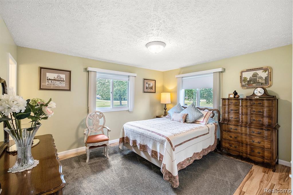 457 Inverness Street, Howell, MI 48843 — Photo 11
