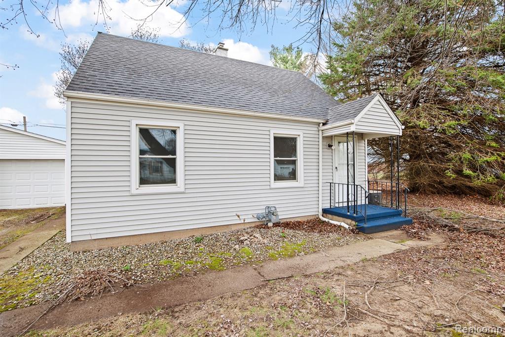 2048 Richards Street, Adrian, MI 49221 — Photo 6