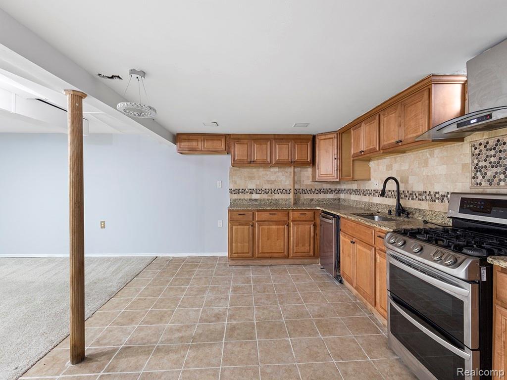 6435 Centralia Street, Dearborn Heights, MI 48127 — Photo 28