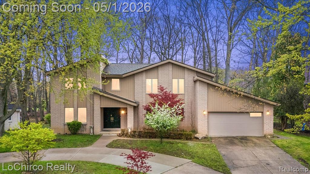 6019 Glen Eagles Drive, West Bloomfield, MI 48323 — front exterior