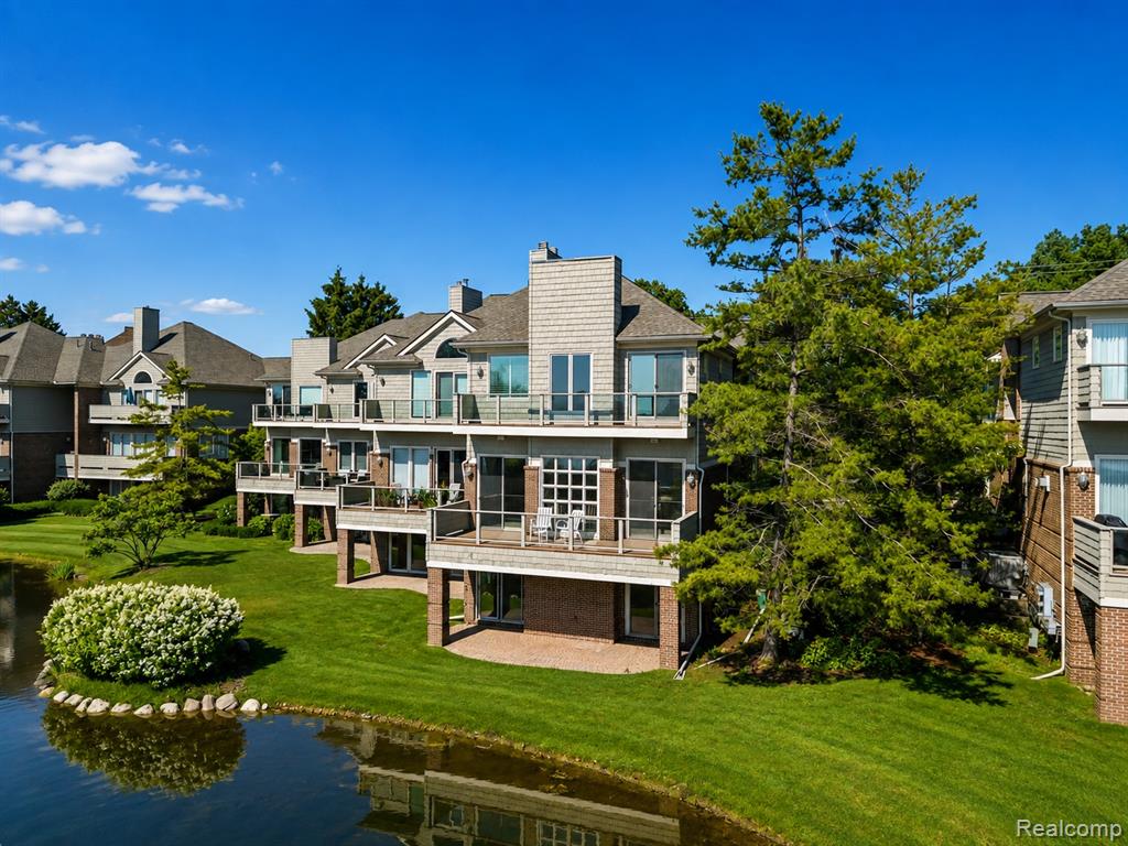 3782 PINE LAKE KNOLL Drive, West Bloomfield, MI 48324