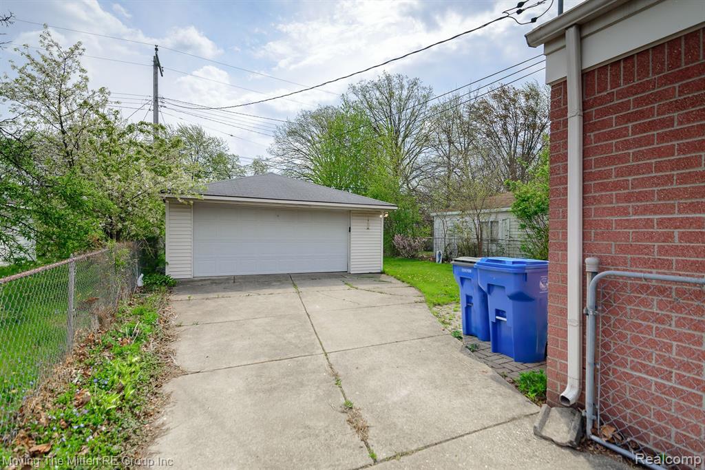 6604 COLONIAL Street, Dearborn Heights, MI 48127 — Photo 32