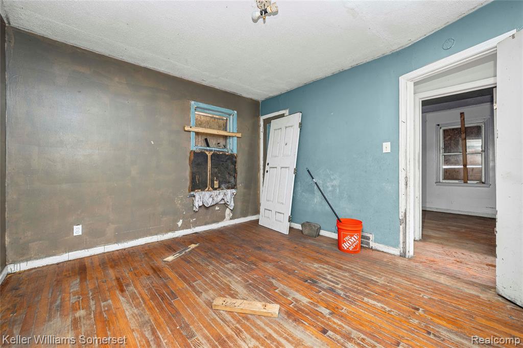 5955 GUILFORD Street, Detroit, MI 48224 — Photo 10