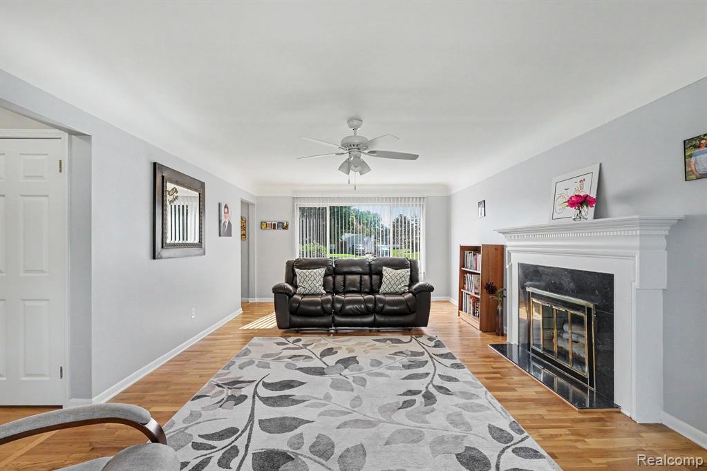 5504 Antoinette Drive, Grand Blanc, MI 48439 — Photo 9
