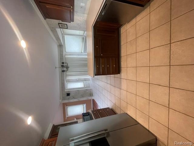 16193 Darlene Drive, Macomb, MI 48042 — Photo 4