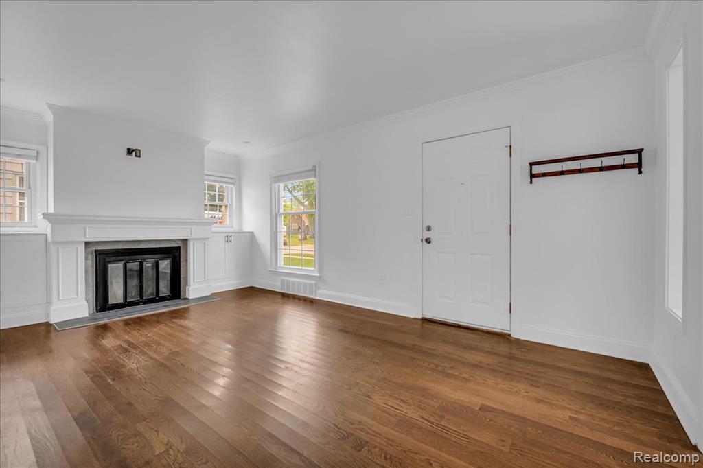 828 N Gainsborough Avenue, Royal Oak, MI 48067 — Photo 4