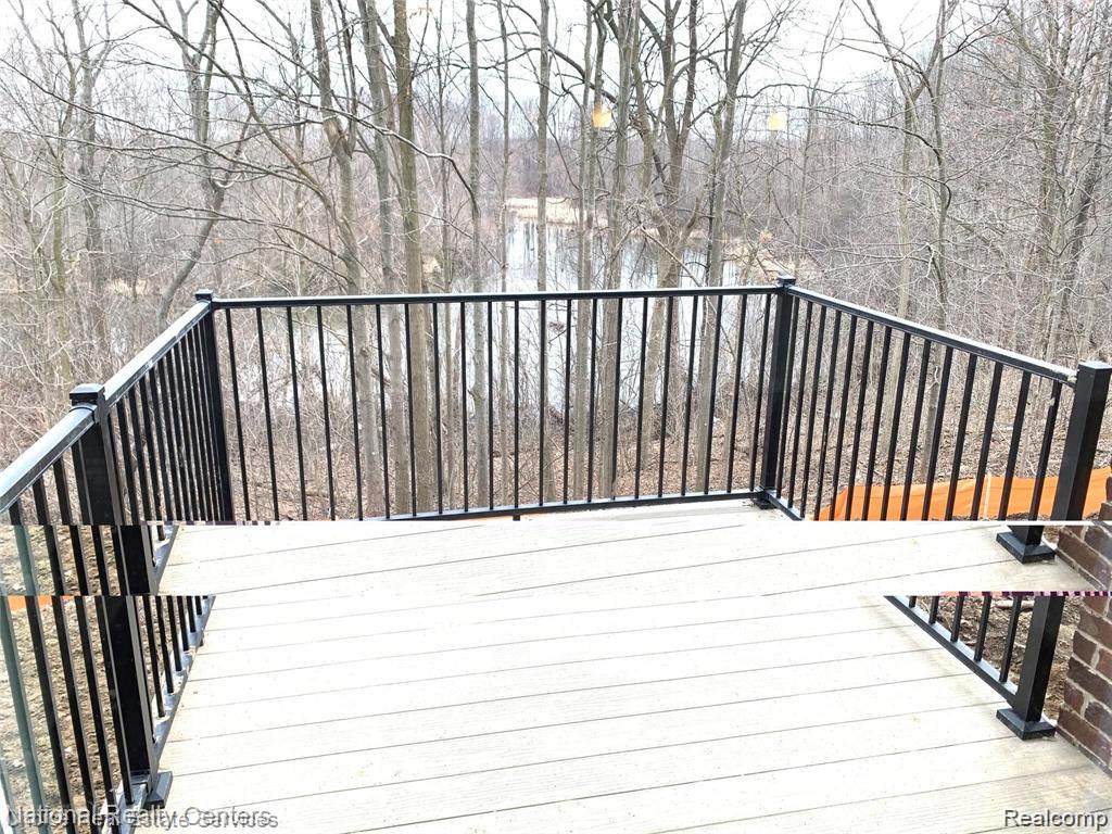 43683 Chancellor Lane, Novi, MI — Photo 16
