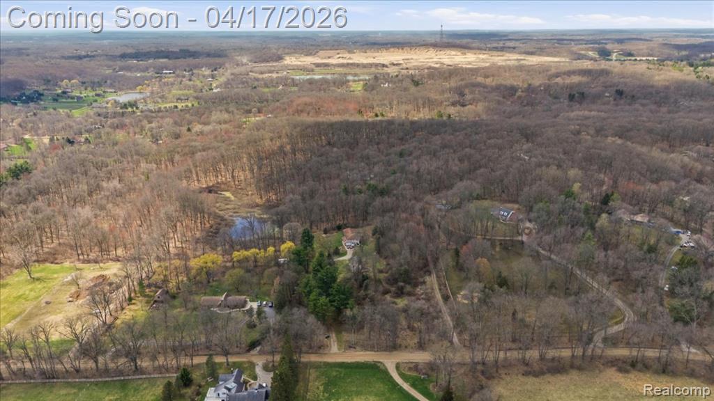 2222 S Hickory Ridge Trail, Milford, MI 48380 — Photo 40