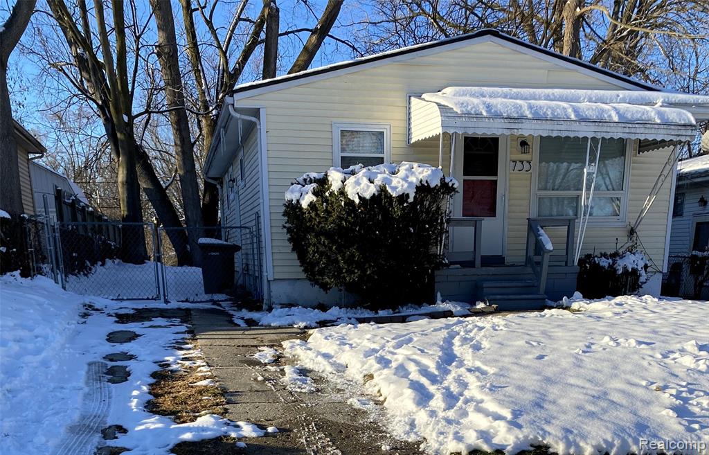 733 Livingston Avenue, Pontiac, MI 48340 — Photo 2