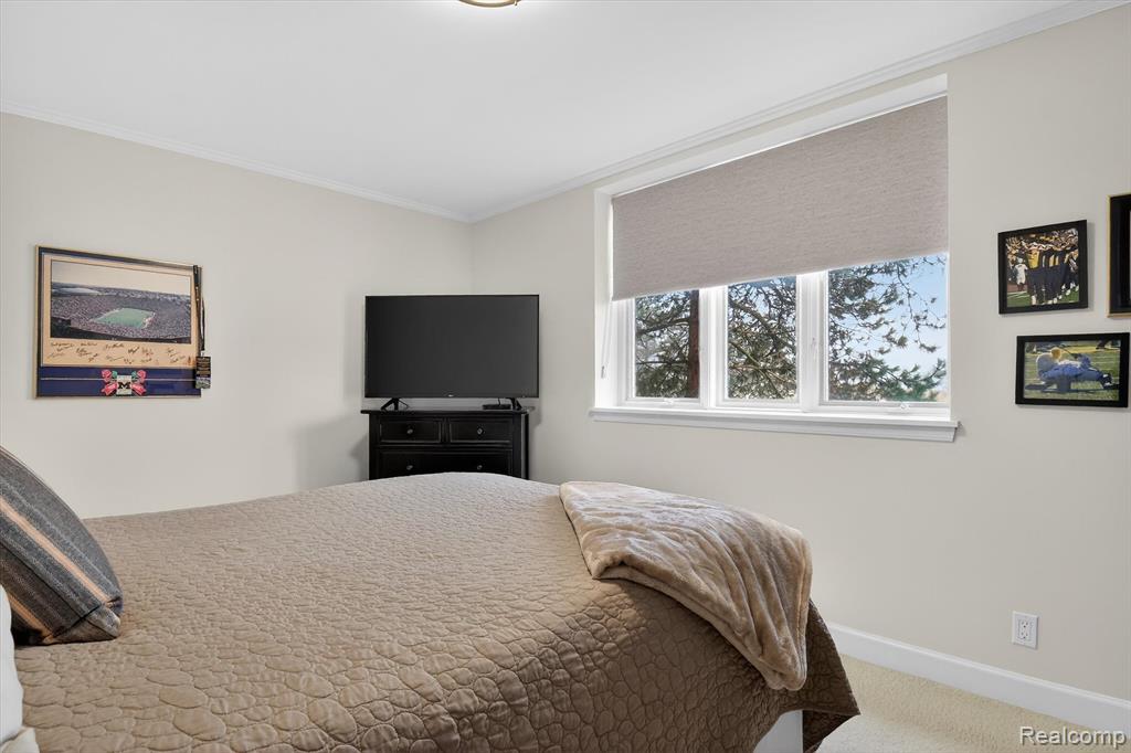 43100 12 Oaks Crescent Drive, 2033, Novi, MI 48377 — Photo 30