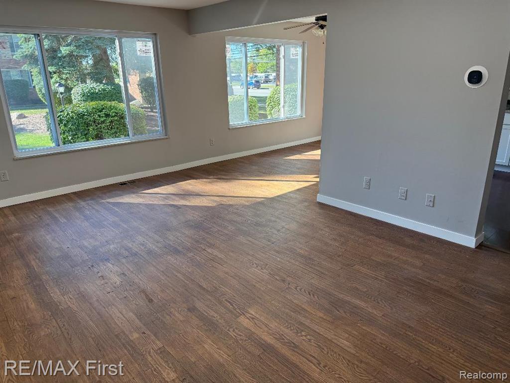 29638 Hoover Road, 638, Warren, MI 48093 — Photo 18