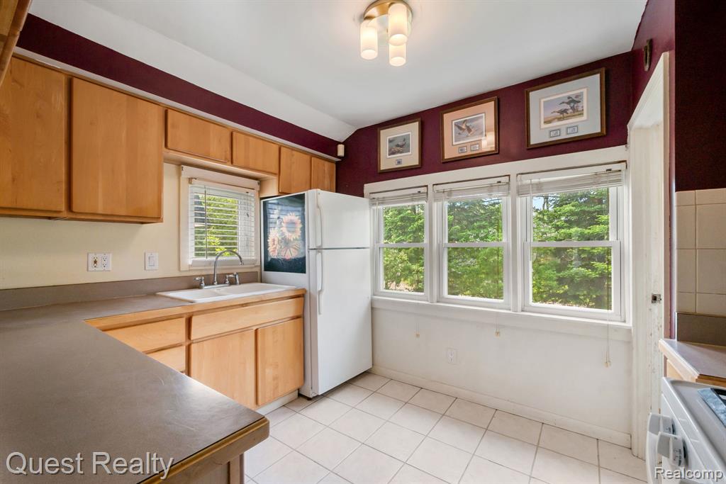4806 Harding Avenue, Clarkston, MI — Photo 6