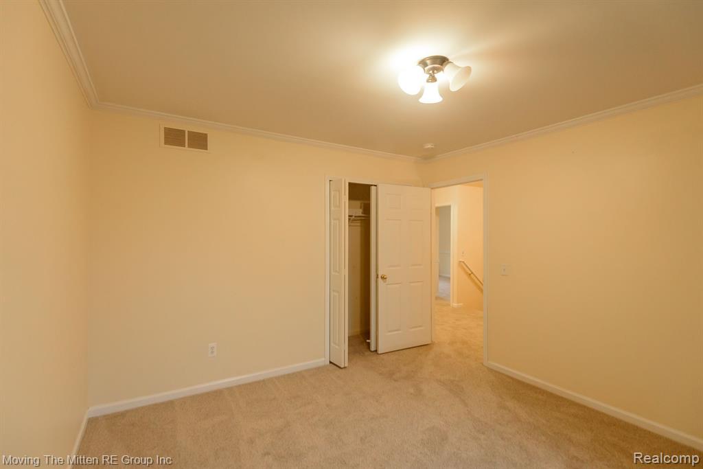 9084 W WALDEN Drive, Van Buren, MI 48111 — Photo 38