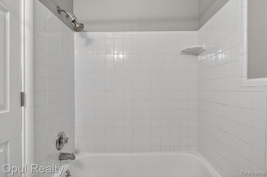 1237 Island Drive, 203, Ann Arbor, MI 48105 — Photo 23