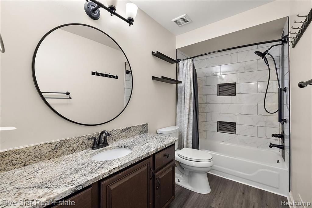 50813 Nagy Court, Macomb, MI, 48044