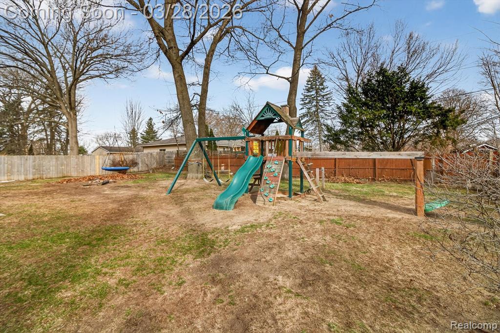 150 Bradley Street, Commerce Twp, MI 48382 — Photo 65