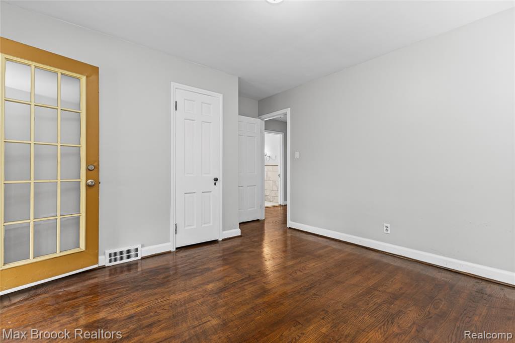 4391 Bishop Street, Detroit, MI 48224 — Photo 17
