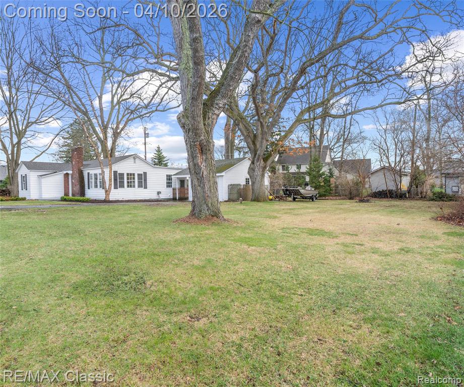 9083 Pittsfield Street, Commerce Twp, MI 48382 — Photo 40