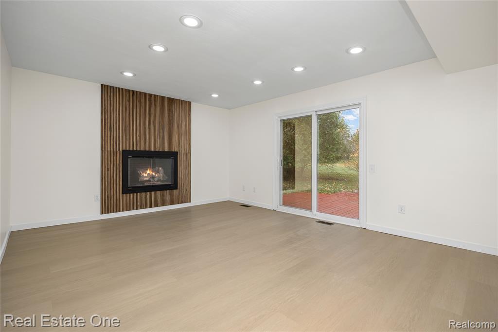 5426 N Piccadilly, West Bloomfield, MI — Photo 29