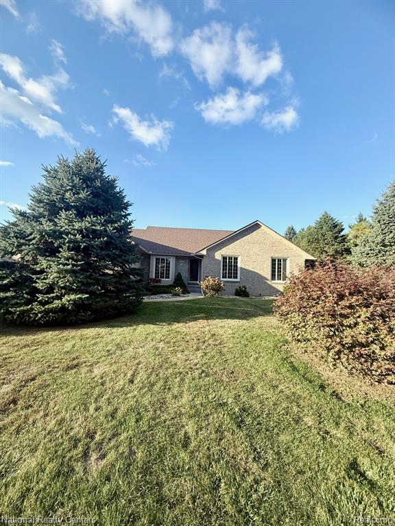 5115 Driftwood Drive, Commerce Twp, MI 48382 — Photo 2