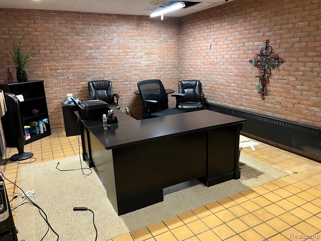 615 S JEFFERSON Avenue, Saginaw, MI 48607 — Photo 13