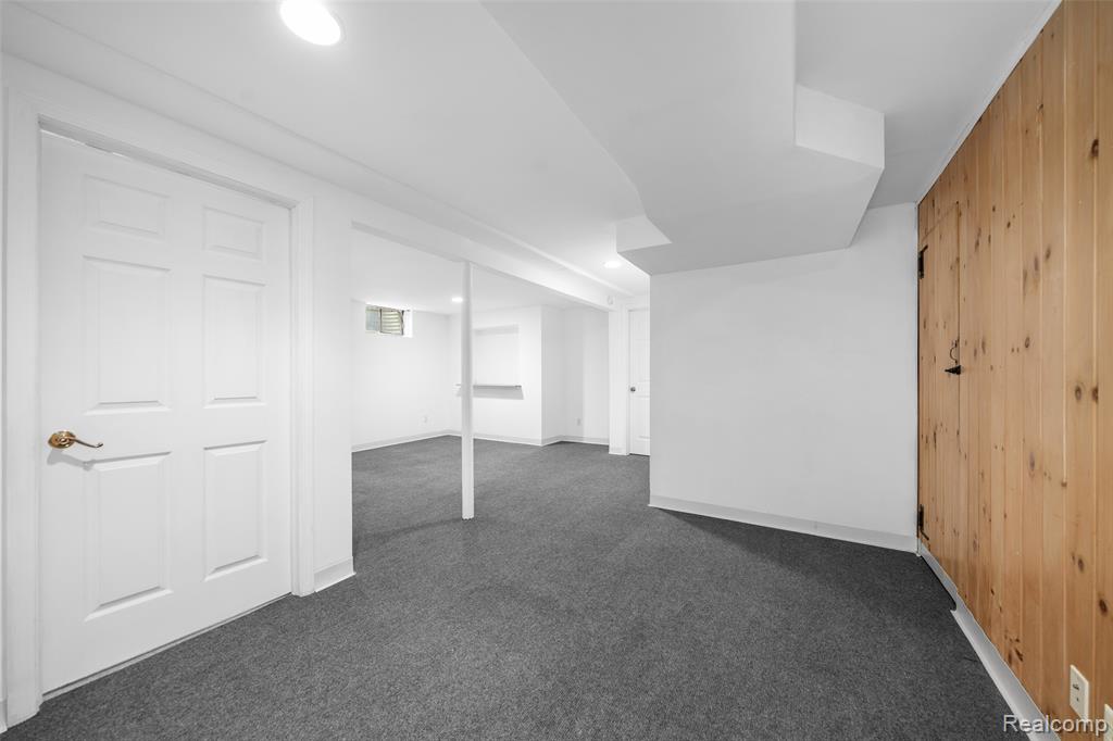 560 Billingsgate Court, Bloomfield Hills, MI 48301 — Photo 24