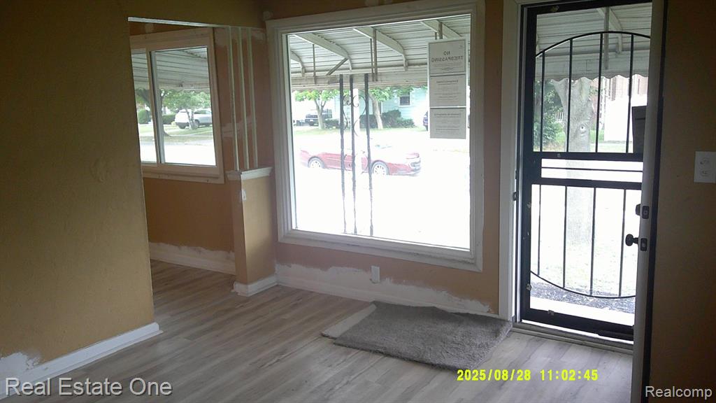 7716 Artesian Street, Detroit, MI 48228 — Photo 4